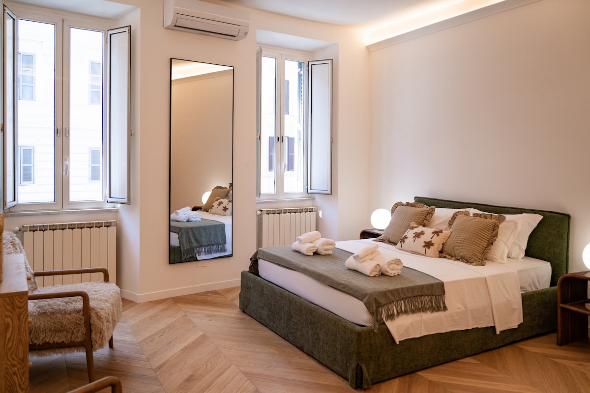 Colosseo - Mida Collection