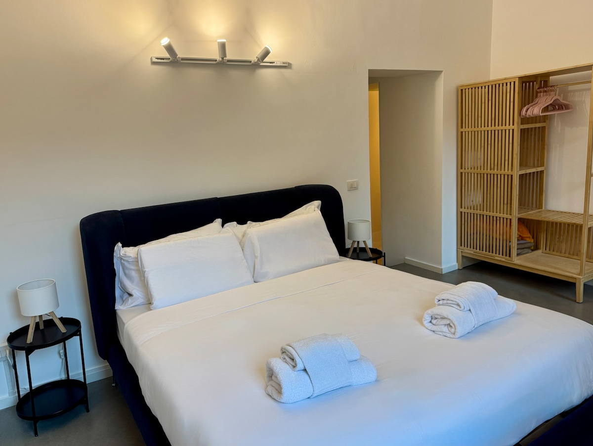 Pantheon - Mida Collection