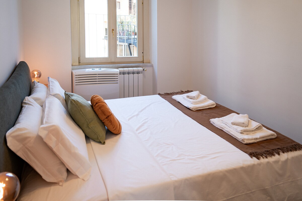 Piazza di Spagna - Mida Collection