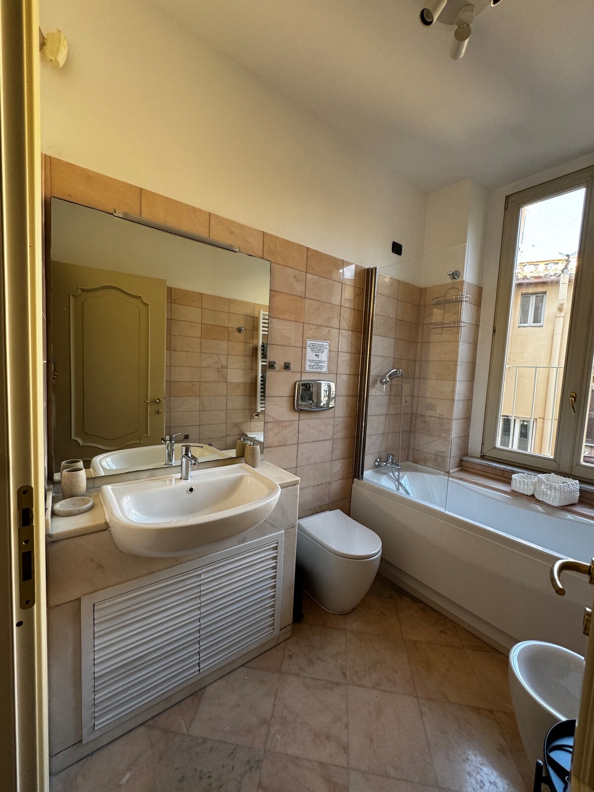 Gallery - Mida Accommodation Rome